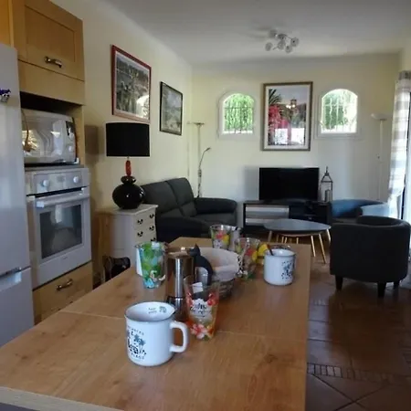 House 2 Bis Av Des Rouges Gorges 5 Йер
