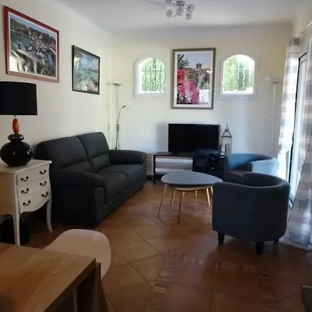 Дом отдыха House 2 Bis Av Des Rouges Gorges 5 *